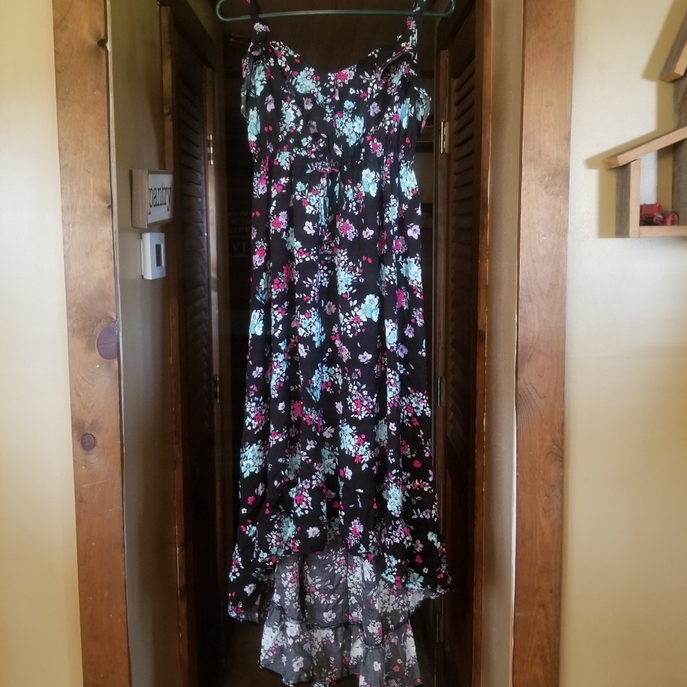 TORRID FLORAL DRESS HIGH LOW SIZE 0 (Large)